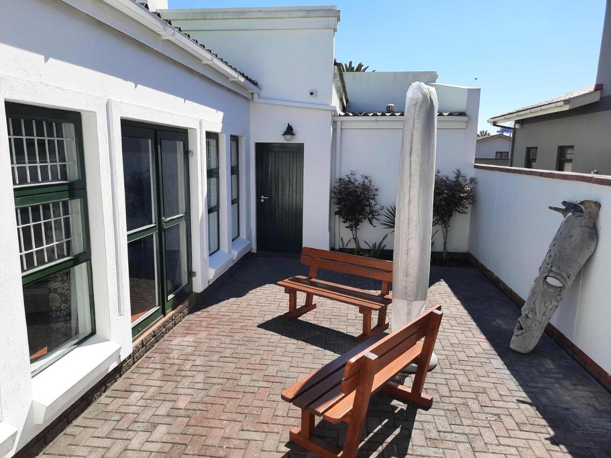 Langholm Hotel Walvis Bay Exterior photo