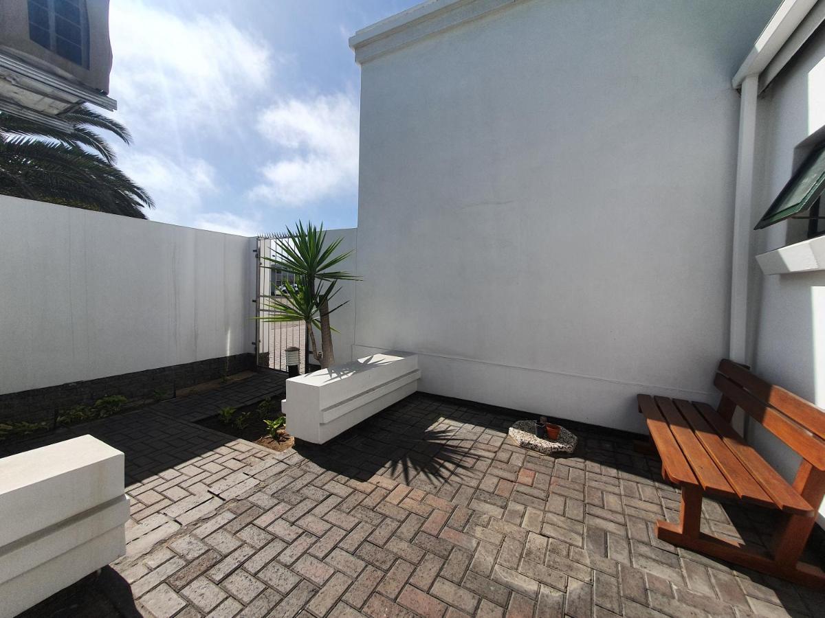 Langholm Hotel Walvis Bay Exterior photo